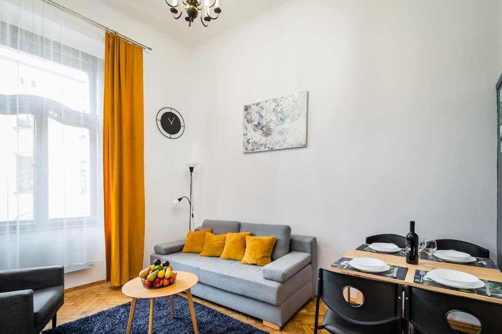 Royal City Apartment 40 M2 克拉科夫 外观 照片