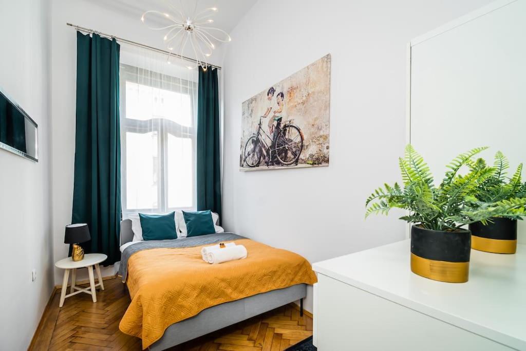 Royal City Apartment 40 M2 克拉科夫 外观 照片
